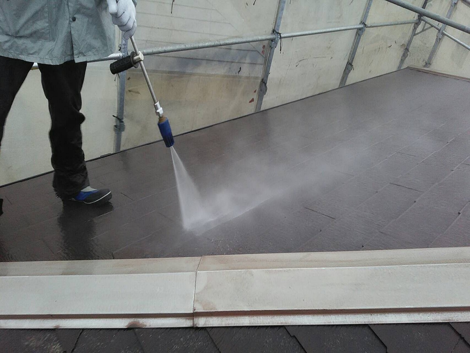 平板スレート屋根高圧洗浄
