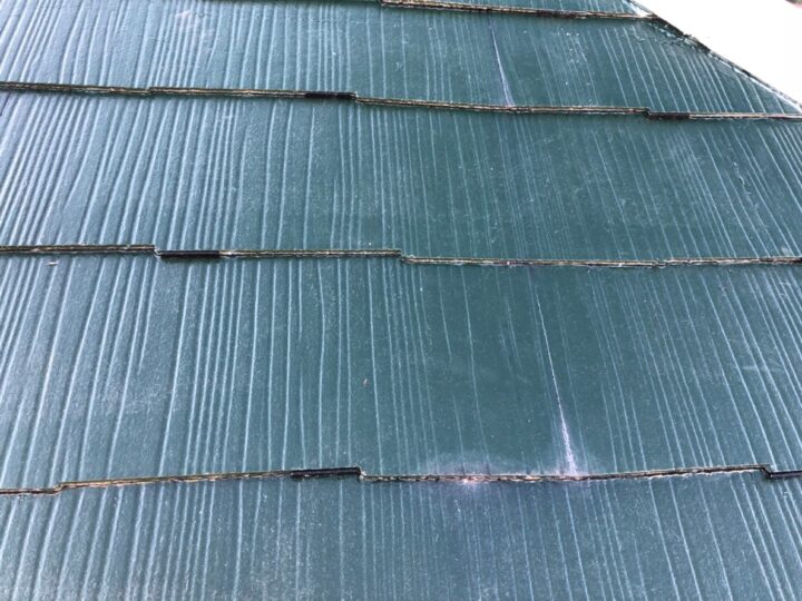 屋根塗装　タスペーサー取付