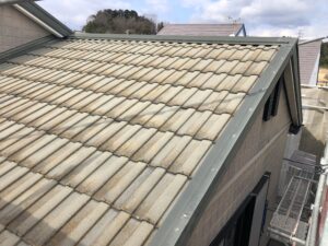 屋根塗装　セメント瓦屋根