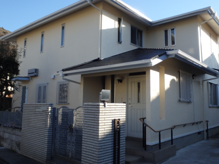 スタッコ吹きのモルタル外壁塗装を無機複合フッ素のＳＫスーパーセラタイトＦで塗り替え（沼津市・Y様邸）