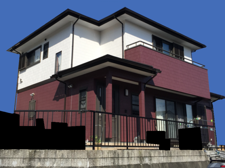 サイディングボードを紅色と白色で外壁塗装し屋根は落ち着いたブラウンに塗り替え（裾野市・Ｙ様邸）