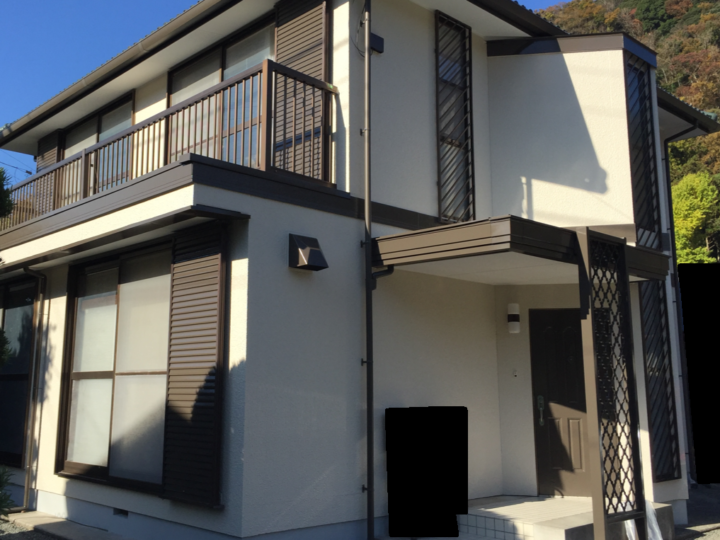 雨漏りの有ったトヨタホーム住宅の外壁塗装リフォーム工事、物置屋根葺き替え工事（西伊豆町・Ｏ様邸）