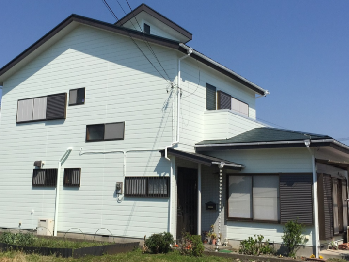 サイディング外壁塗装とアーバニー屋根の塗装工事を行いました。（沼津市・M様邸）
