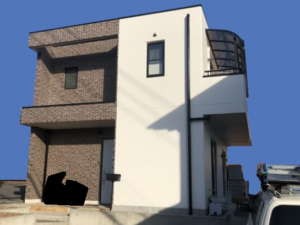 外壁塗装とソーラーパネルのある屋上防水工事（富士市・O様邸）