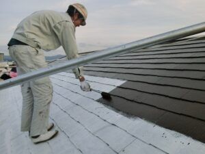 屋根塗装　中塗り