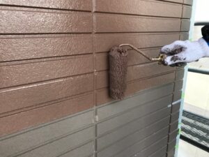 外壁塗装　中塗り