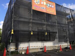 足場架設　メッシュシート