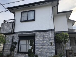 裾野市・Y様邸　元の白を蘇らせタイルが映える外壁塗装　外壁塗装　屋根塗装　付帯物塗装　|静岡県沼津市・三島市・富士市・静岡市の外壁塗装・屋根塗装専門店塗替え情報館