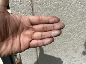 外壁 チョーキング