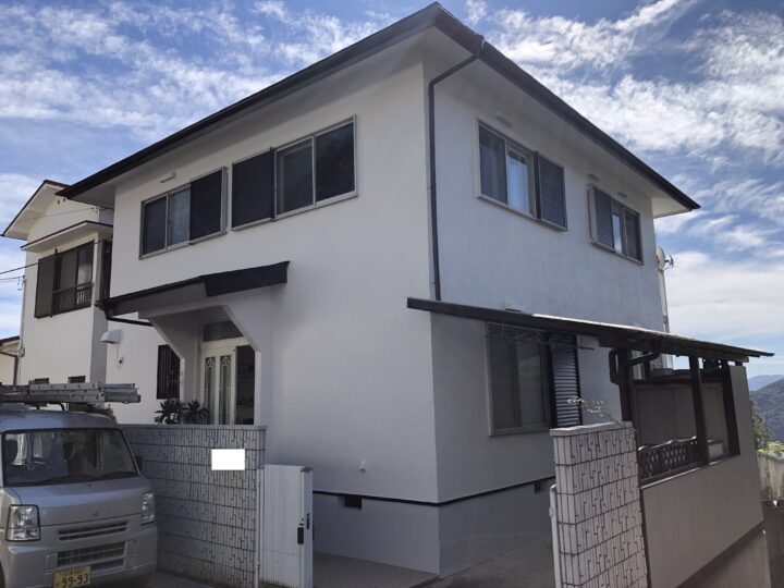 熱海市・E様邸　元の白を生き返らせる外壁塗装　外壁塗装　屋根塗装　付帯物塗装　|静岡県沼津市・三島市・富士市・静岡市の外壁塗装・屋根塗装専門店塗替え情報館