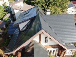 函南町・M様邸　屋根のみ水色から黒への塗装　屋根塗装　|静岡県沼津市・三島市・富士市・静岡市の外壁塗装・屋根塗装専門店塗替え情報館