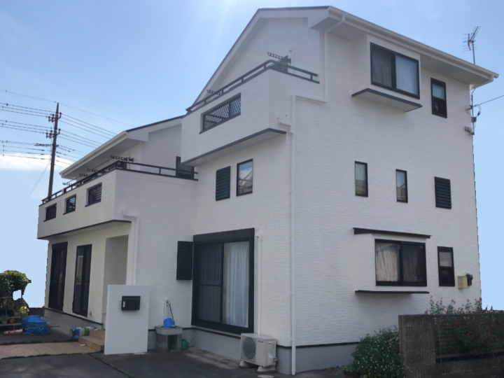 三島市・I様邸　新築時の白を蘇らせる外壁塗装　外壁塗装　屋根塗装　付帯物塗装　|静岡県沼津市・三島市・富士市・静岡市の外壁塗装・屋根塗装専門店塗替え情報館