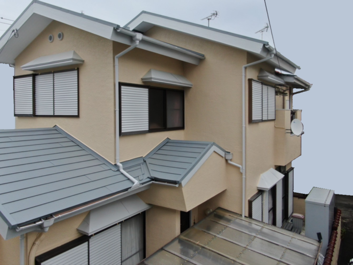 富士市・T様邸　外壁塗装　屋根葺き替え・カバー工法　付帯物塗装　｜静岡県沼津市・三島市・富士市・静岡市の外壁塗装・屋根塗装専門店　塗替え情報館