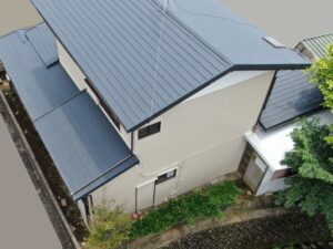裾野市　S様邸　外壁塗装　屋根カバー工法　付帯物塗装　｜静岡県沼津市・三島市・富士市・静岡市の外壁塗装・屋根塗装専門店　塗替え情報館